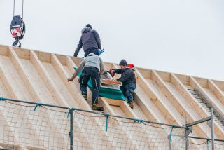 Rénovation d'une toiture avec pose de Velux à La Chaux-de-Fonds au restaurant Le Siam