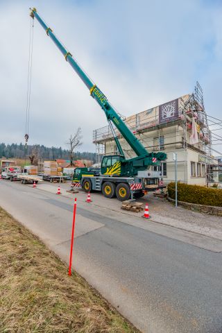 Rénovation d'une toiture avec pose de Velux à La Chaux-de-Fonds au restaurant Le Siam