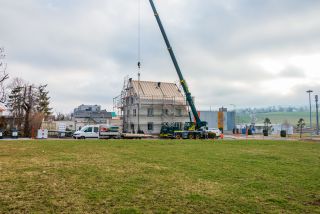Rénovation d'une toiture avec pose de Velux à La Chaux-de-Fonds au restaurant Le Siam