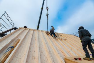 Rénovation d'une toiture avec pose de Velux à La Chaux-de-Fonds au restaurant Le Siam