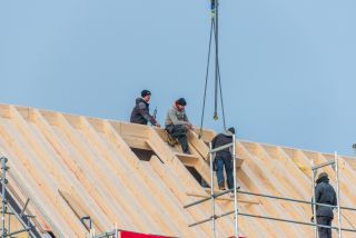Rénovation d'une toiture avec pose de Velux à La Chaux-de-Fonds au restaurant Le Siam