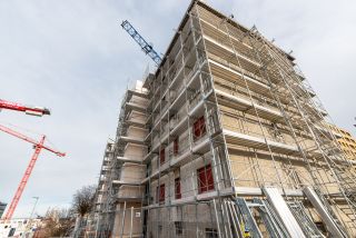 Réalisation et installation de deux cages d’ascenseur en ossature bois CLT à La Chaux-de-Fonds