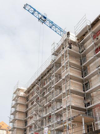 Réalisation et installation de deux cages d’ascenseur en ossature bois CLT à La Chaux-de-Fonds